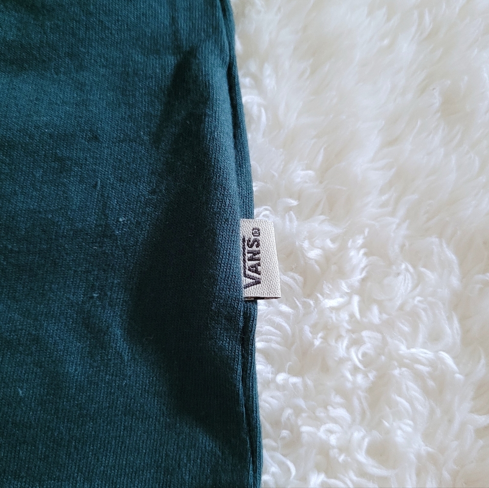VANS🛹 Circle Tab Cropped Tee👕 - NWT - Picture 6 of 10